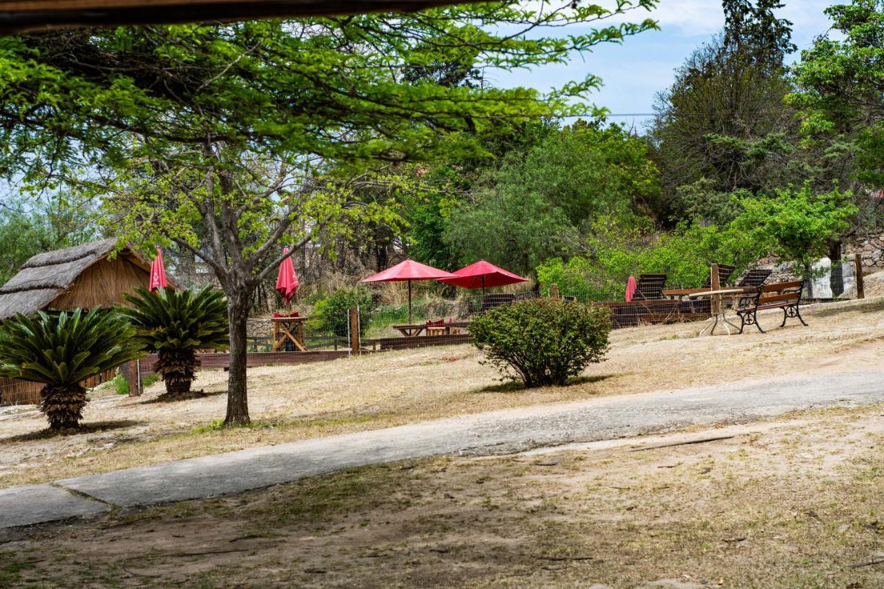 Capilla Del Lago 비야카를로스파스 외부 사진